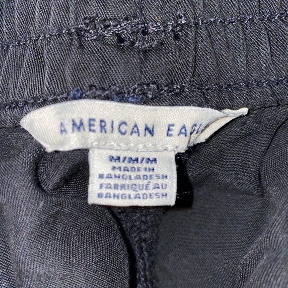 American Eagle Cargo Pants - Picture 2 of 3